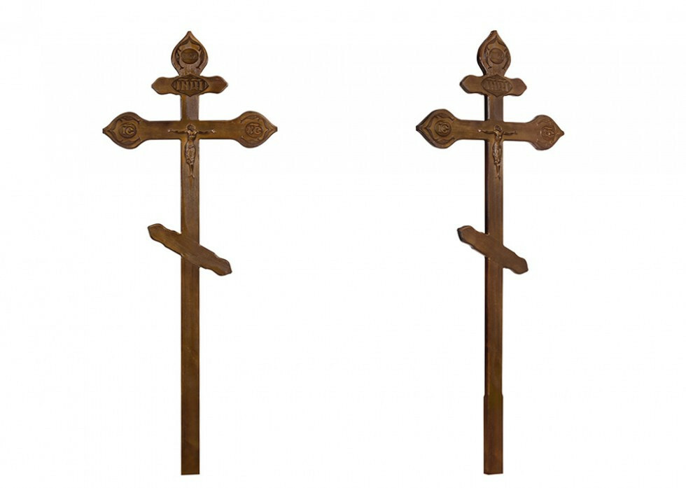 <span style="font-weight: normal;">Крест на могилу сосновый фигурный с орнаментом (состаренный)</span>